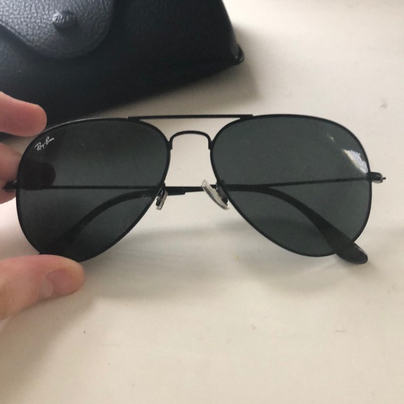 Black ray bans with case main image 6